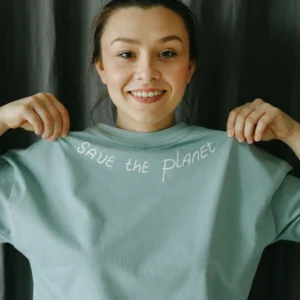 T-Shirt Save the Planet